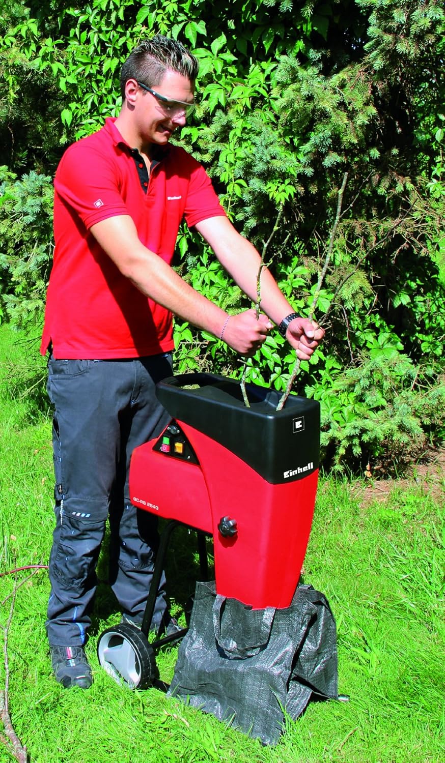 Einhell Elektro-Leisehäcksler GC-RS 2540 (Schneidwalze, Drehrichtungsumschalter, große Trichteröffnung, robustes Fahrgestell, inkl. Gartenabfallsack)
