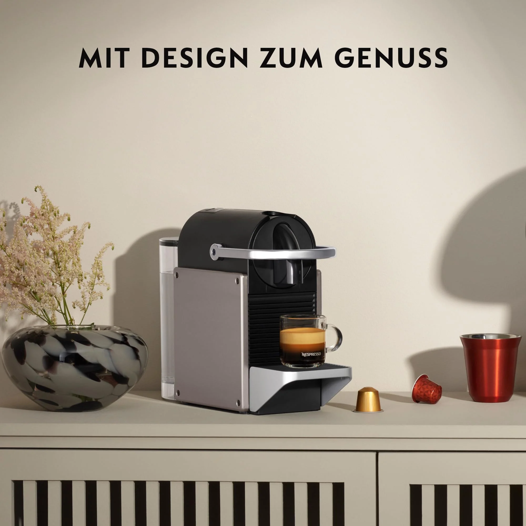 2025 Cafetera de cápsulas Krups Nespresso Pixie Redesign | Espresso y lungo | Estilo industrial | Bajo consumo energético | Apagado automático | Bandeja ajustable | Cápsulas reciclables | Modelo XN306T