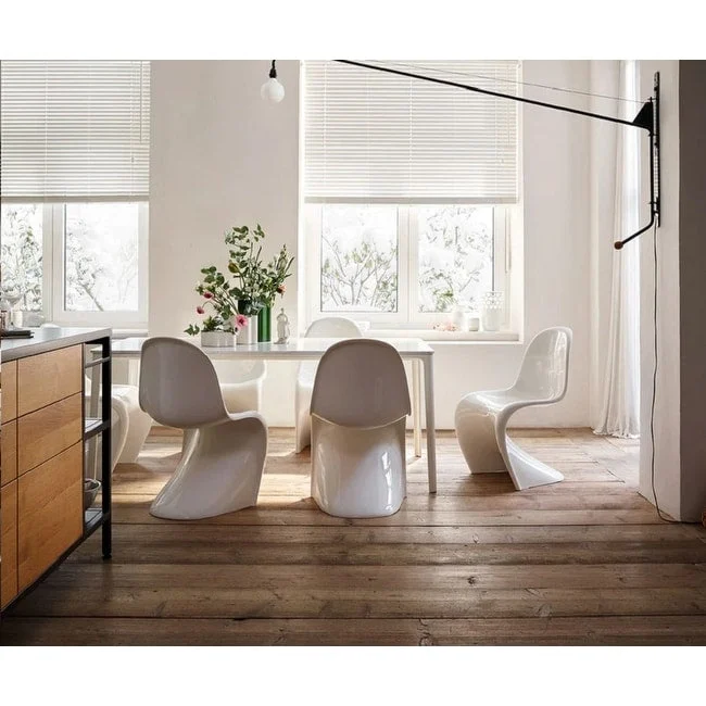 Set of 4 Penton Chairs with Glossy Finish