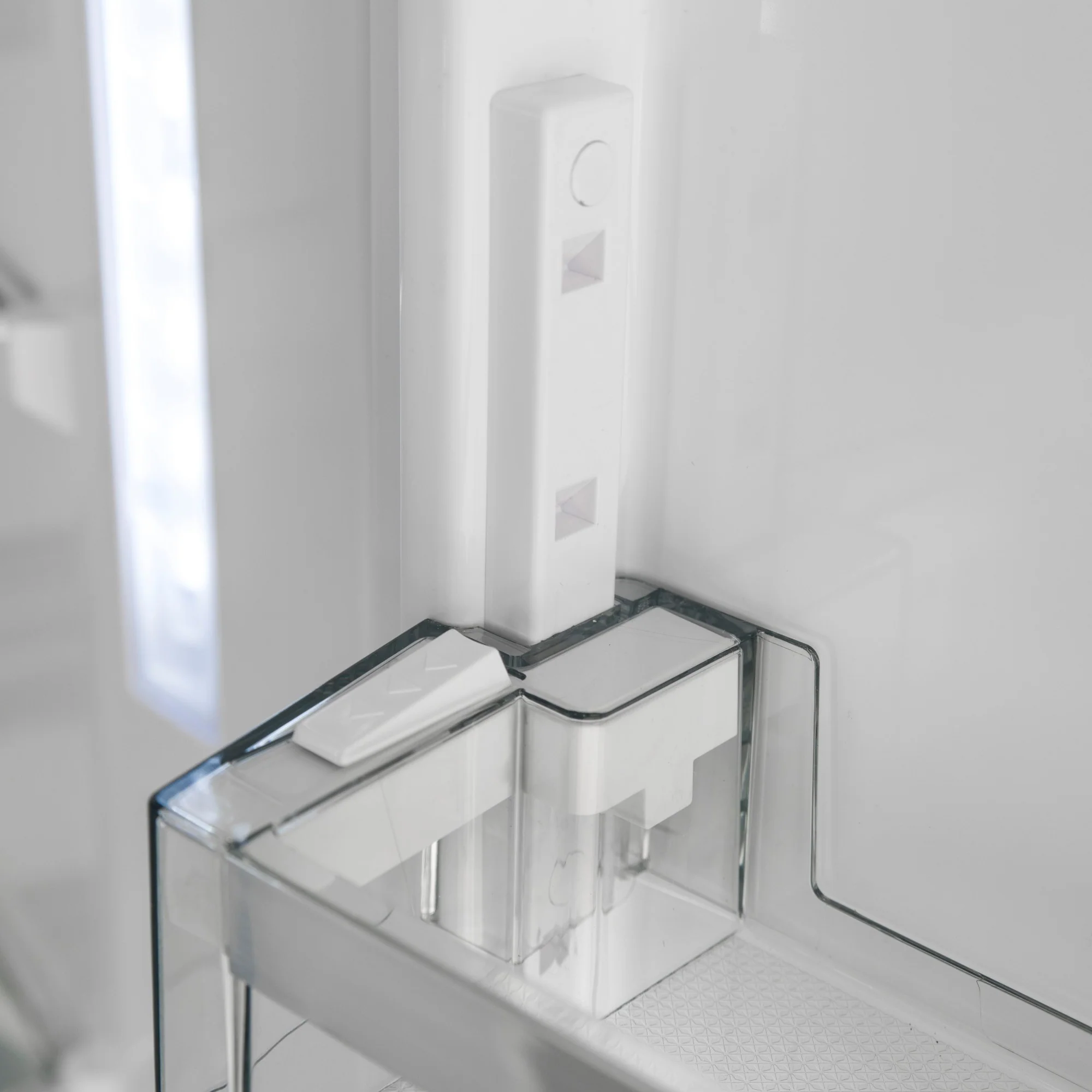 Sharp Einbaukühlschrank SJ-LD155E0XD/CH-Norm, 103er-Nische, Festtür