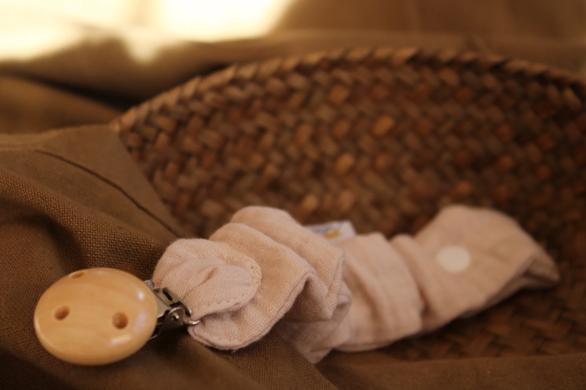 Chupetero Fruncido Gasa Sand