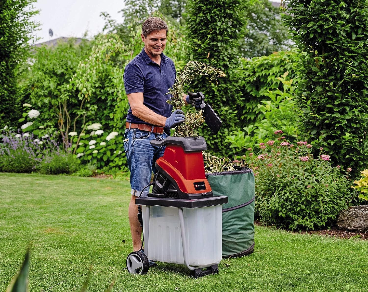 Einhell Elektro-Messerhäcksler GC-KS 2540 CB (2.500 W, Max. 40 Mm Aststärke, 2 Wendemesser Aus Stahl, 55 L Fangbox, Transportgriff, Stopfer)