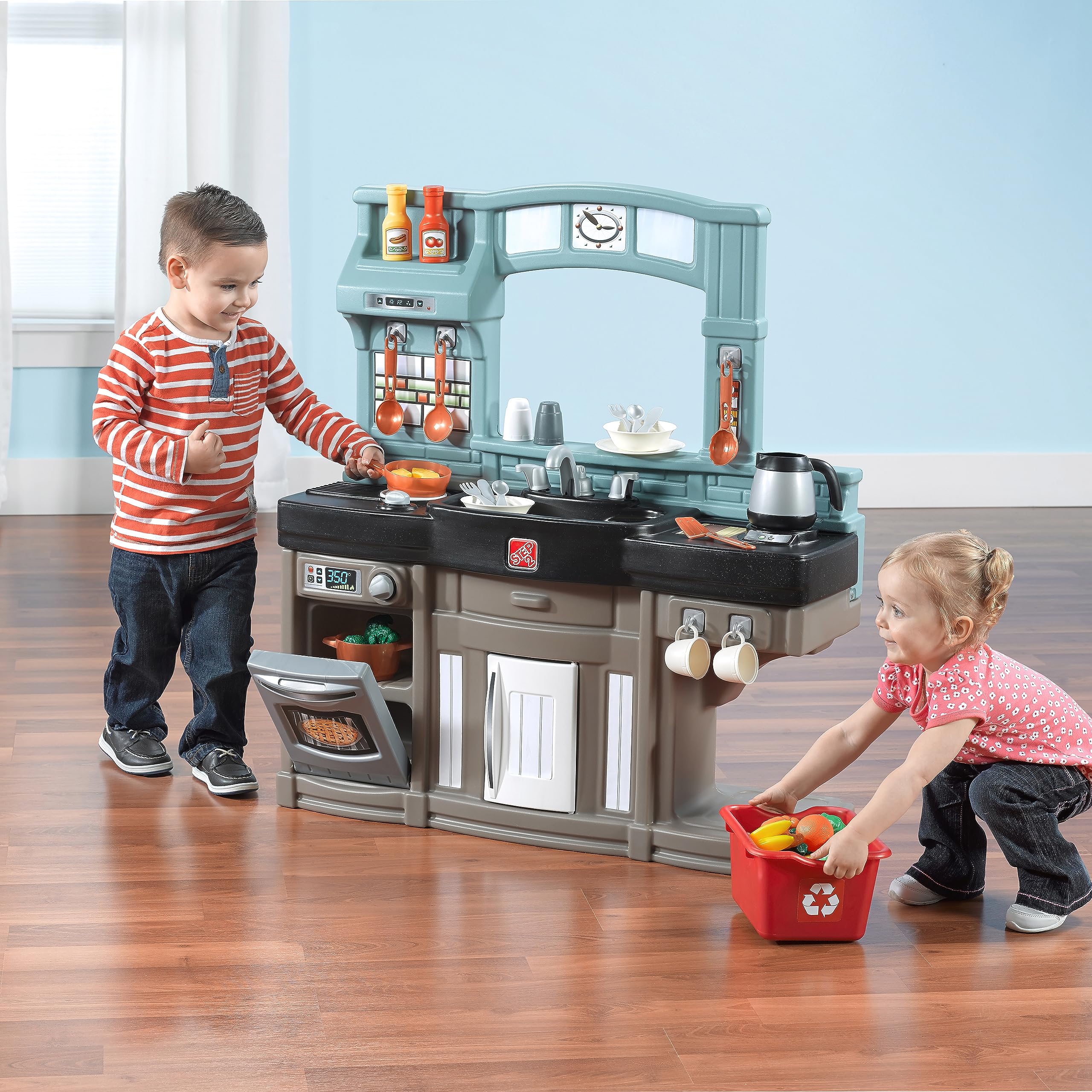 Step2 Best Chefs Kitchen Playset