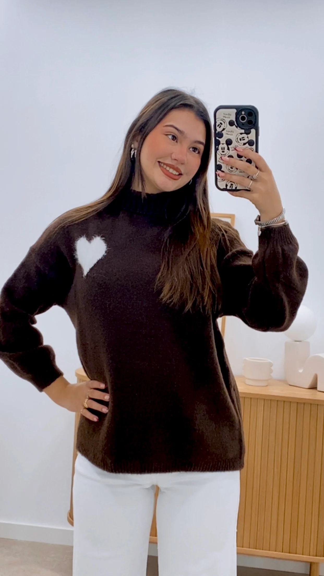 SUÉTER CUELLO CORAZÓN