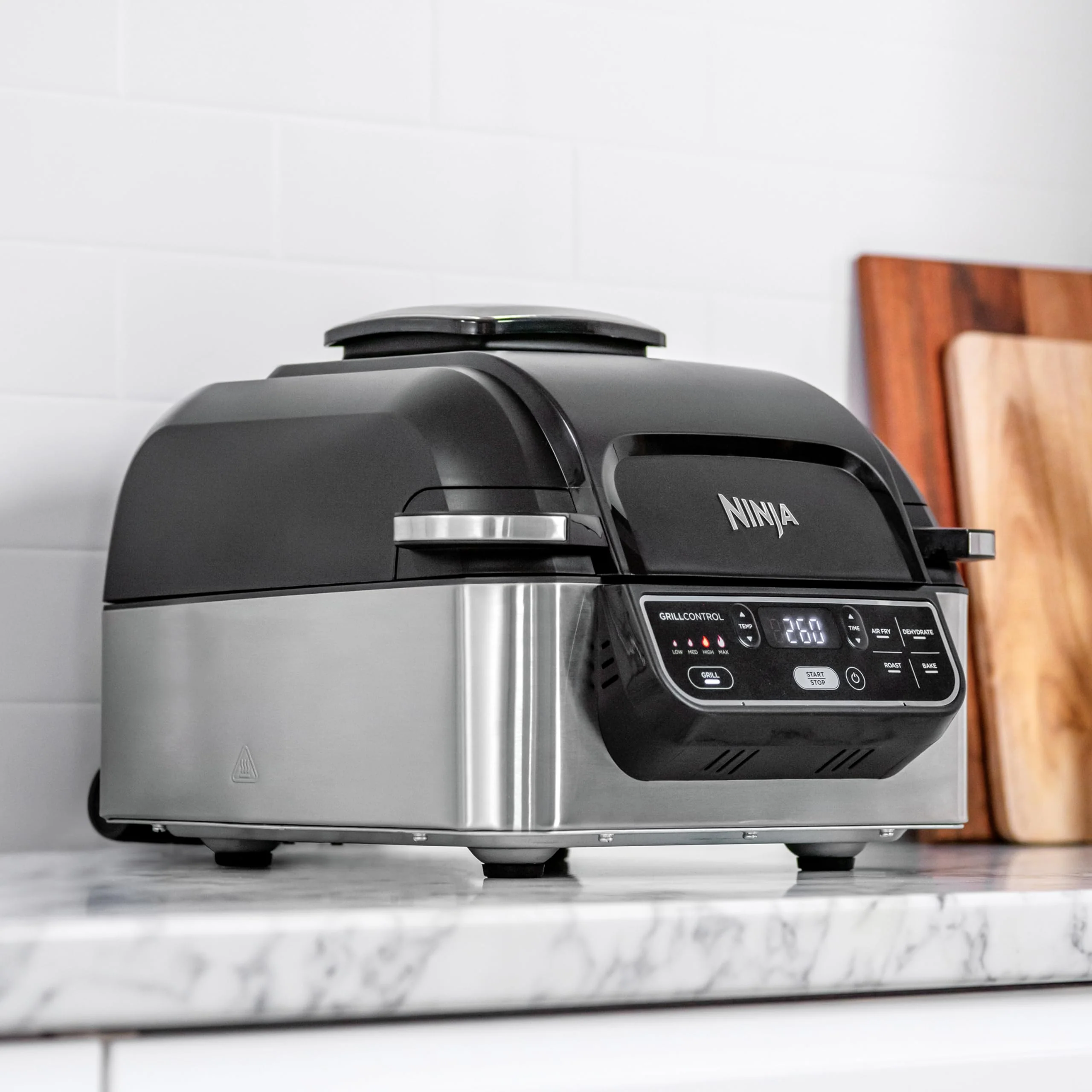 2025 Ninja Foodi Grill & Airfryer, freidora de aire de 5,7 L, piezas aptas para lavavajillas, 5 en 1, negro/plata AG301EU