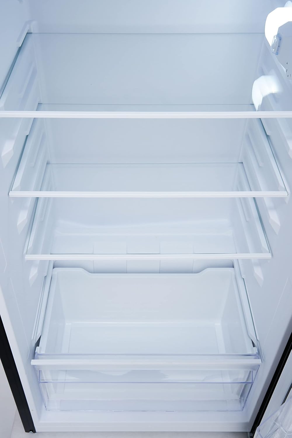 Respekta Retro-Kühlschrank mit Gefrierfach/in schwarz / 145 x 54 cm / 213 L Nutzinhalt/verstellbare Füße/automatisches Abtauverfahren/Schnellgefrierfunktion / KS144VS