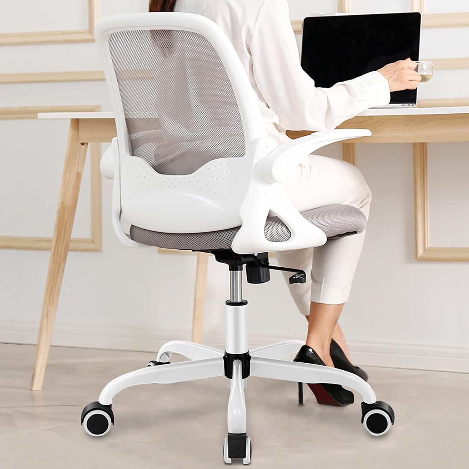 Coolhut Office Chair Ergonomic Home Desk Chair with Adjustable Armrests Mesh Computer Chair, Black