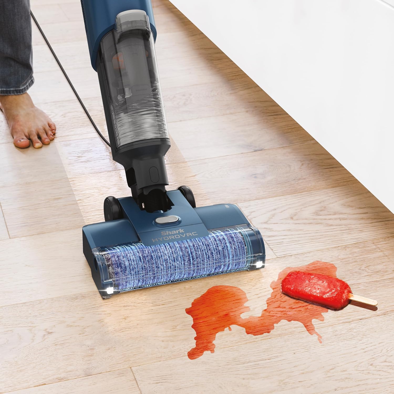 Shark HydroVac Kabelgebundener Nass Trockensauger, antimikrobieller Bürstenrolle, Mehrzwecklösung geruchsneutralisierend, 7,6m Kabel, selbstreinigender Bodenreiniger, saugt & wischt, Blau WD100EU
