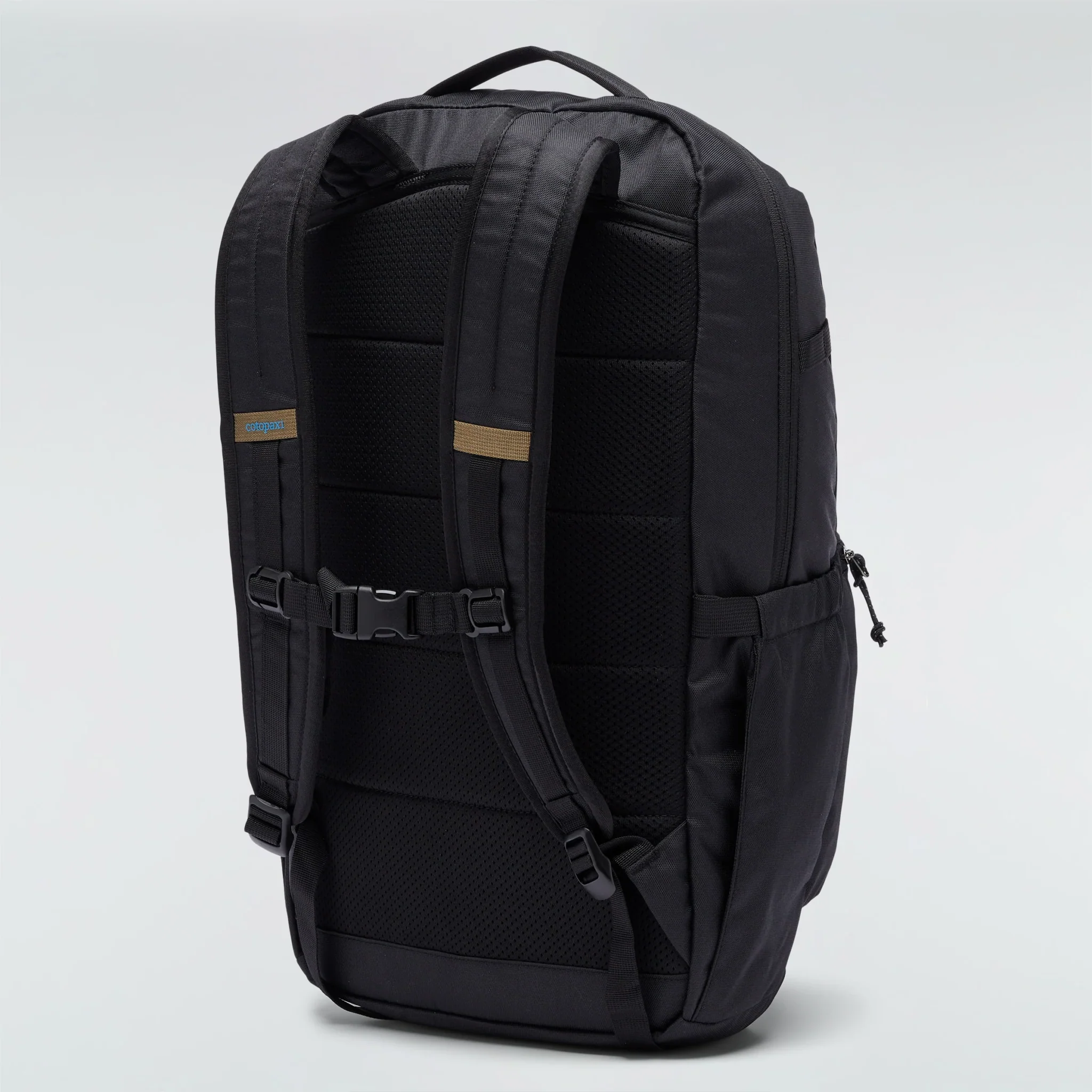 Chiquillo 26L Backpack (Each Day)