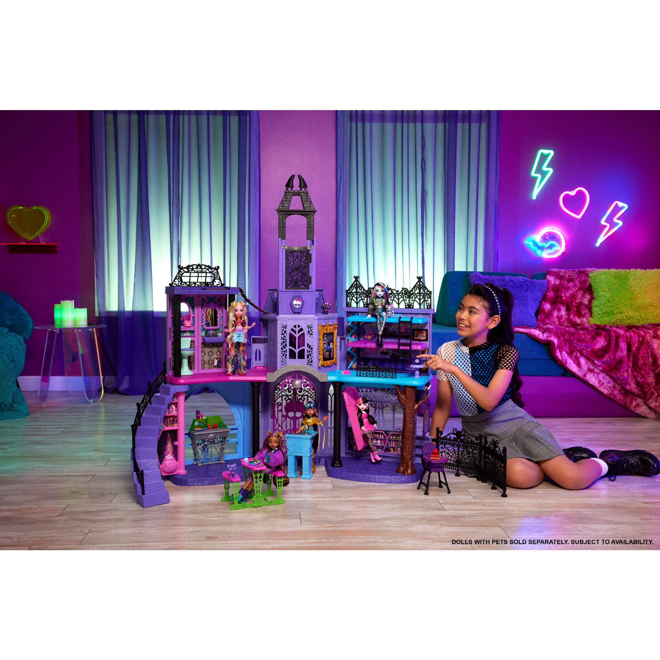 Monster High Haunted High School Doll House, 35+ Accessories, 7+ Play Areas, Interactive Kids Playset
