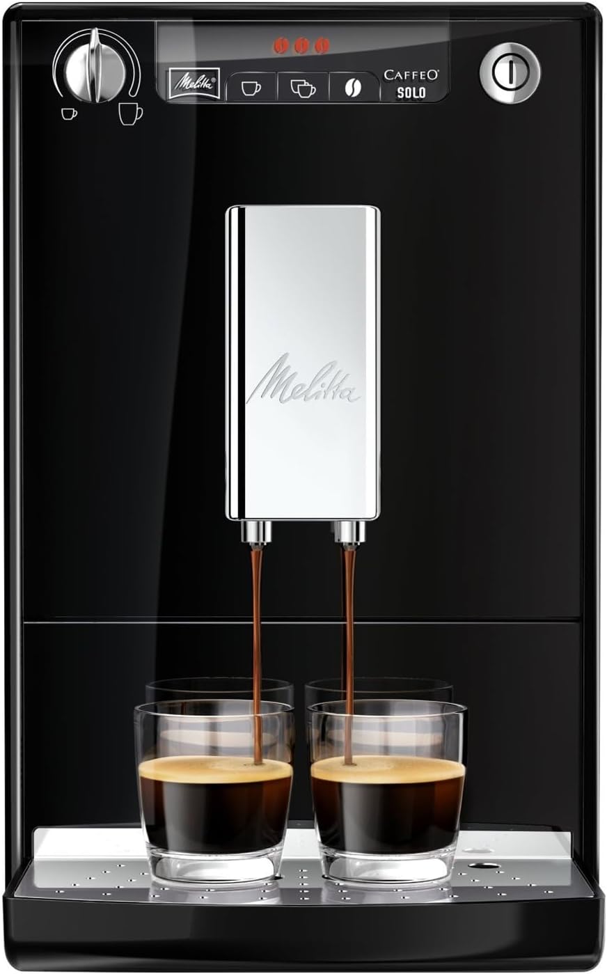 Melitta Solo - Kaffeevollautomat mit höhenverstellbarem Auslauf, kleine Kaffeemaschine mit abnehmbarem Wassertank, für z. B. Espresso oder Café Crème, silber