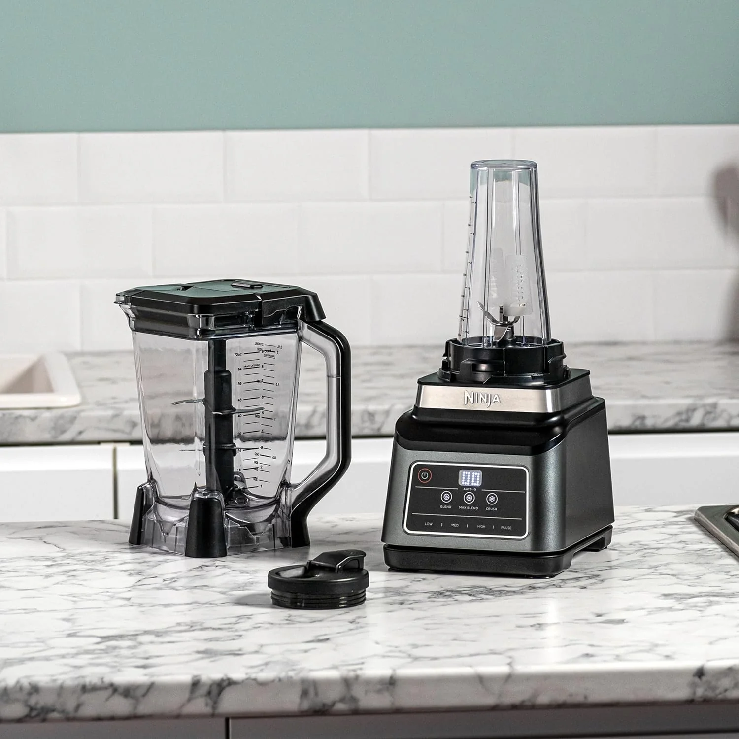 Ninja BN750EU Licuadora 2-en-1 – 1200 W, 3 Programas Automáticos, 4 Configuraciones Manuales, Tecnología Auto-iQ, Jarra de 2.1 L y Vaso de 700 ml, Piezas Aptas para Lavavajillas – Negro/Plata