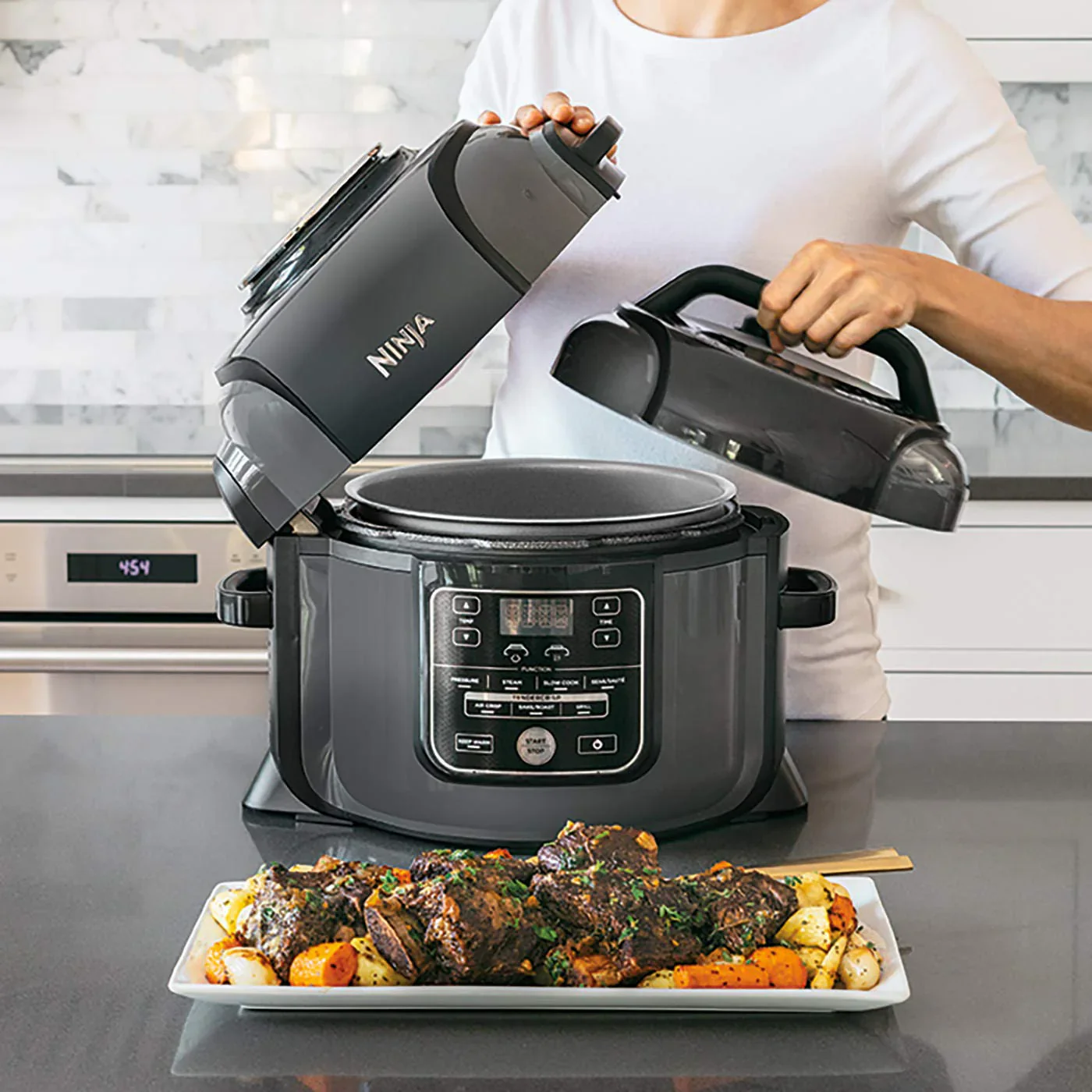 2025 Ninja Foodi Olla Multifunción [OP300UK], 7 en 1, 6 L, olla a presión eléctrica rápida y freidora de aire caliente, gris y negro
