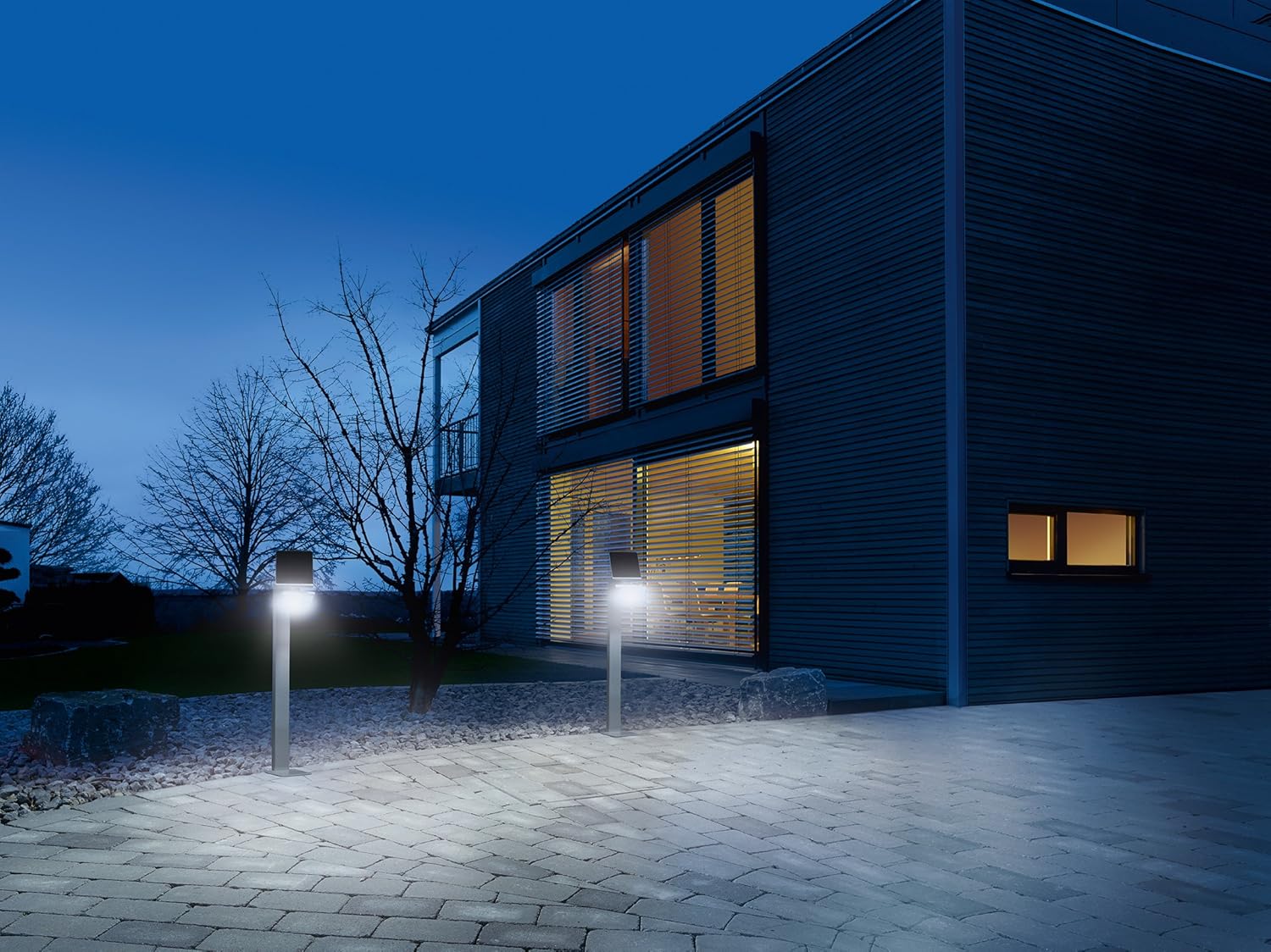 Steinel LED Gartenleuchte XSolar GL-S anthrazit, Solar Wegeleuchte höhenverstellbar, Bewegungsmelder, Nachtlicht