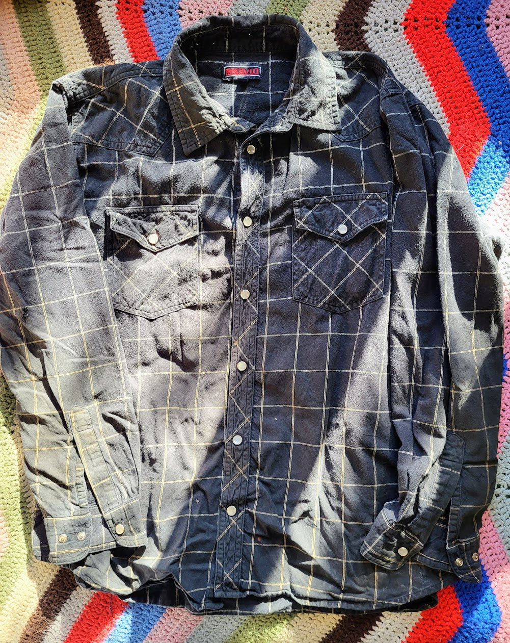 Light Distressed Fool Flannel