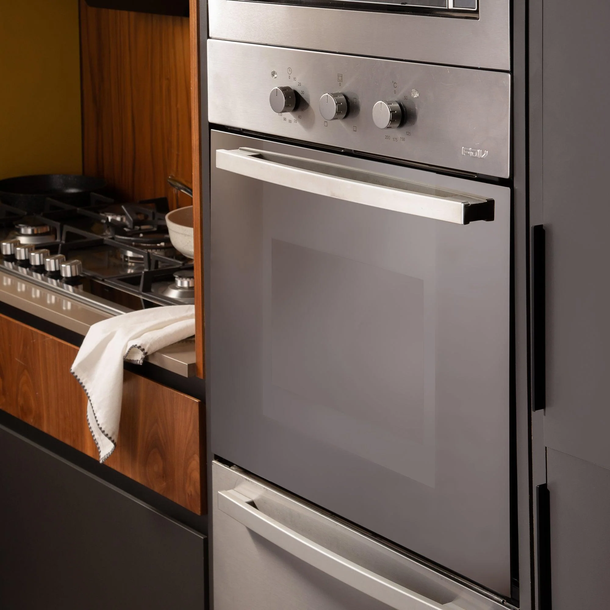 2025 Horno Empotrado Elegance III 52 Lts FDV
