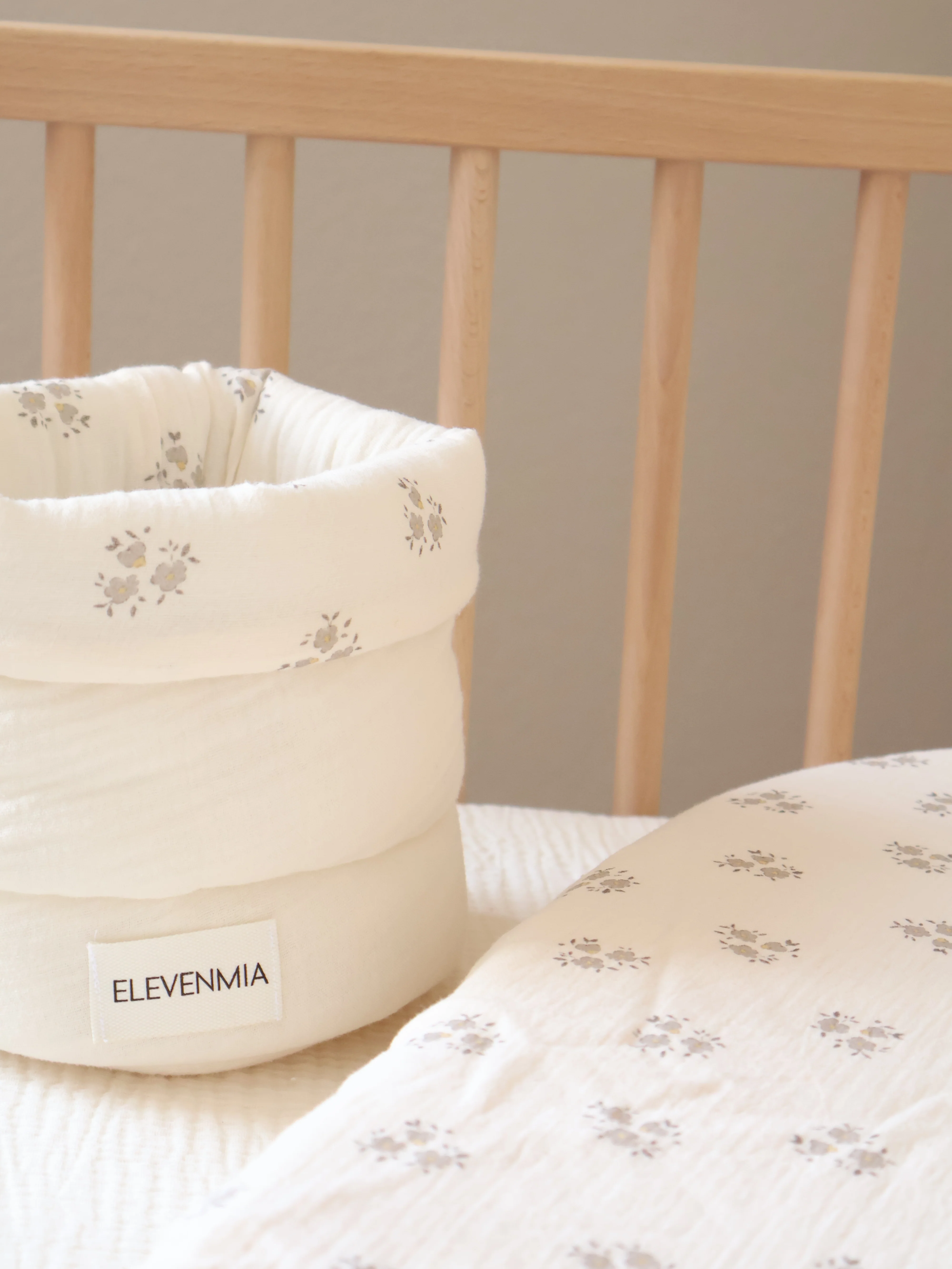 Cesto Organizador Peque?o Sia Gris + Gasa Cruda