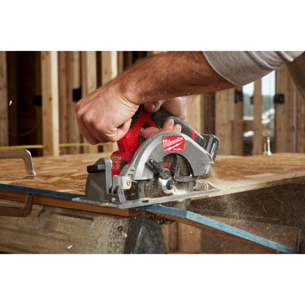 Milwaukee 2521-20 M12 FUEL 5-3/8