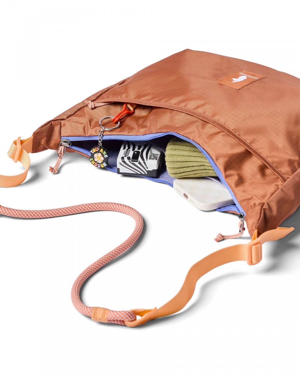 Trozo 8L Shoulder Bag