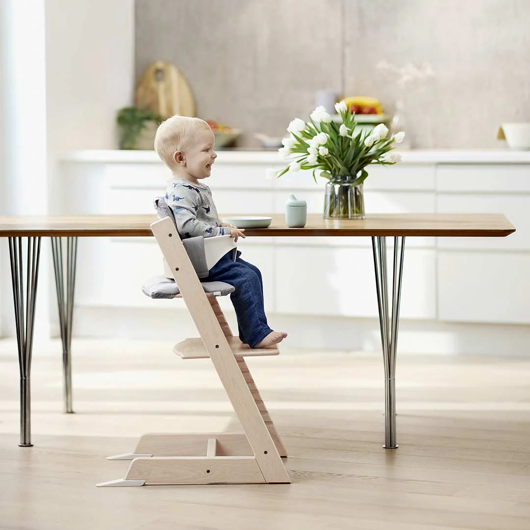 2025 Stokke Tripp Trapp kinderstoel ?C Meegroeiende stoel in naturel, ergonomisch & in hoogte verstelbaar