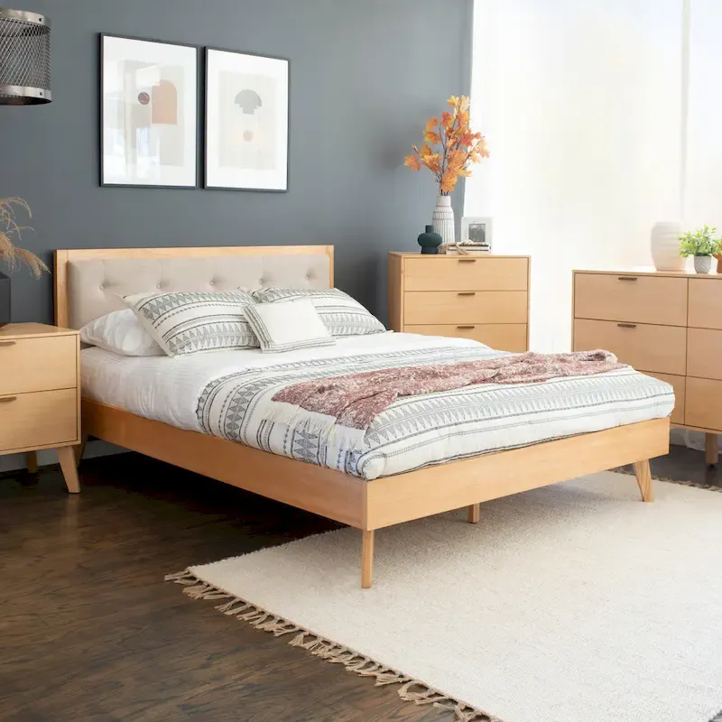 Carter 4-Piece Queen Bedroom Set in Natural Wood Finish