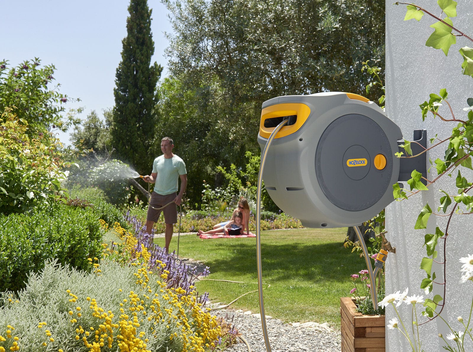2025 Hozelock Auto Reel - Manguera de jardín enrollable de 40 m