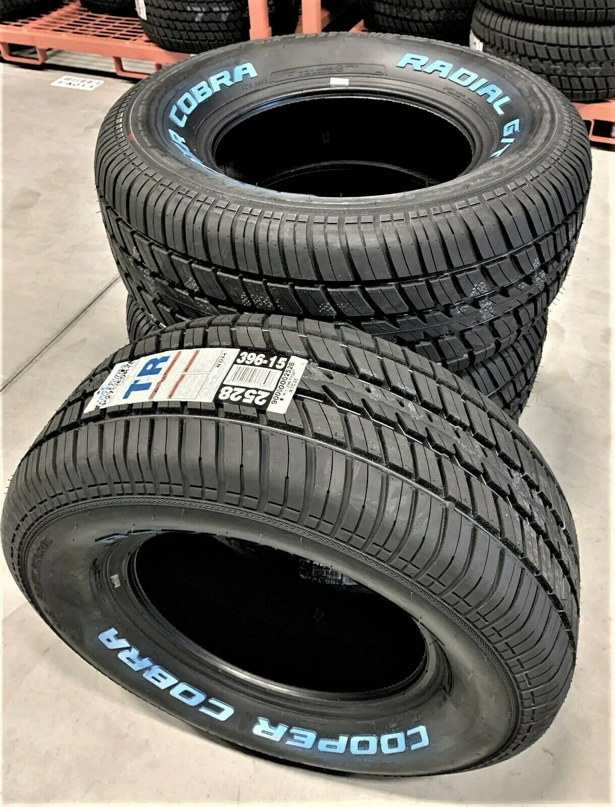 Cooper Cobra Radial G/T 275/60R15 All Season Touring Tires for Truck/SUV, 2-Pack
