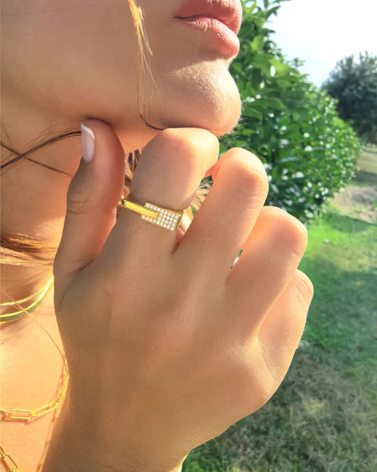 Geometric Pavé Ring – 18K Gold Duality Band