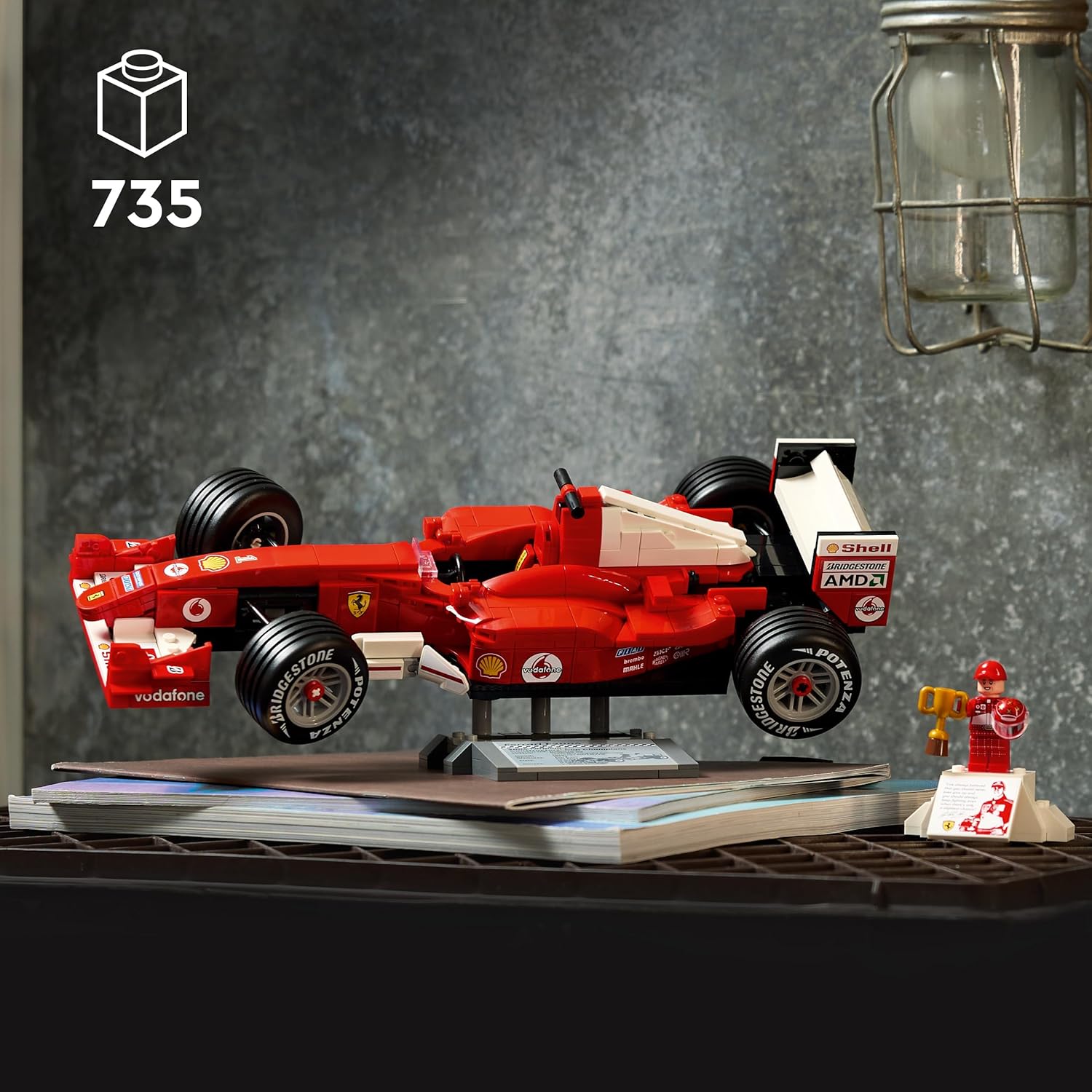 LEGO Icons Ferrari F2004 & Michael Schumacher Byggset Klassisk bilmodell - Ferrari F1 Racingbil - Formel 1 Samlarobjekt för vuxna och racingfans - Present till bilentusiaster och samlare - 11375
