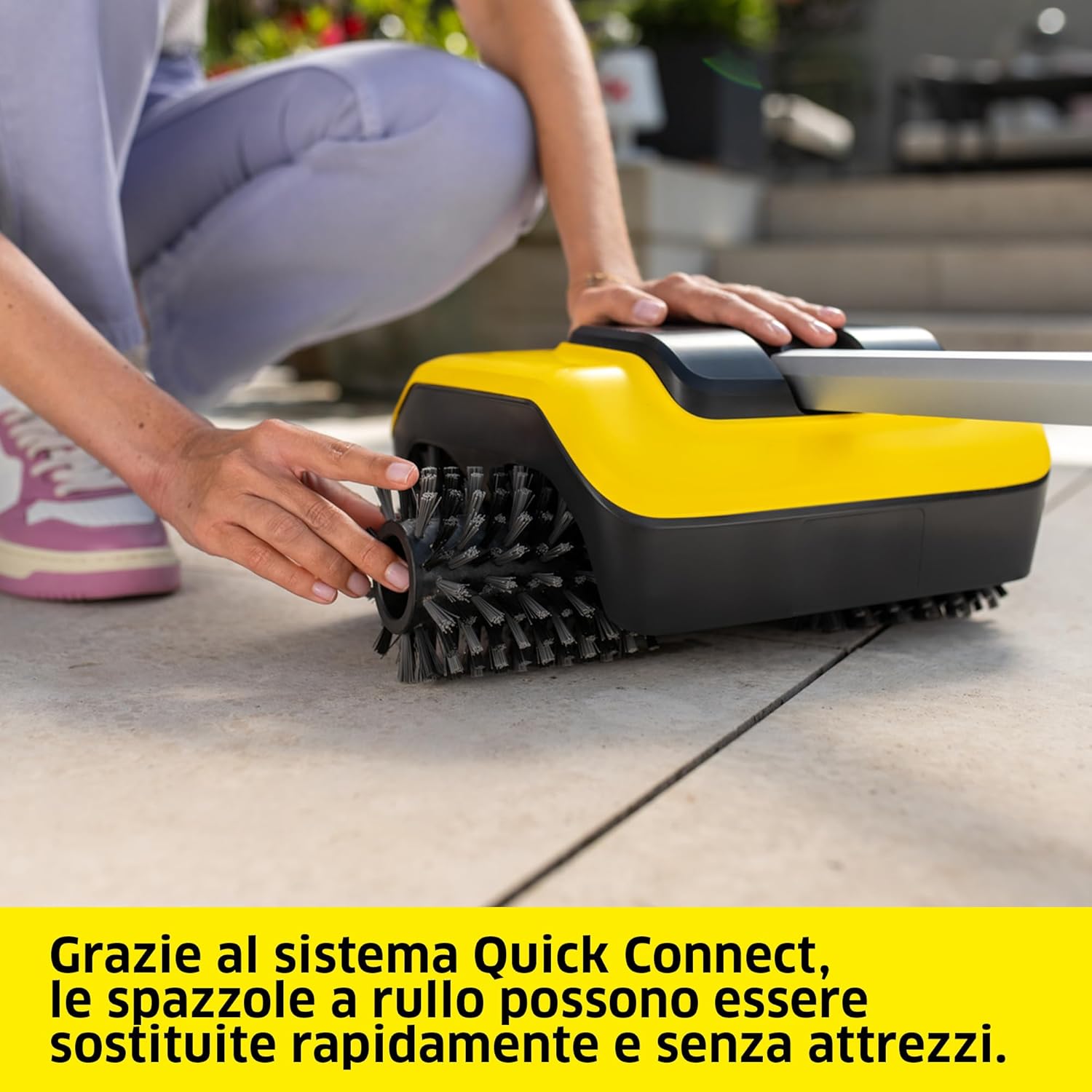 Kärcher lavapatio PCL 6, max. 10 bar, portata d'acqua: max. 180 l/h, larghezza area lavoro: 300 mm, velocità della spazzola 600-800 giri/min, per legno, compositi in plastica e pavimenti in pietra