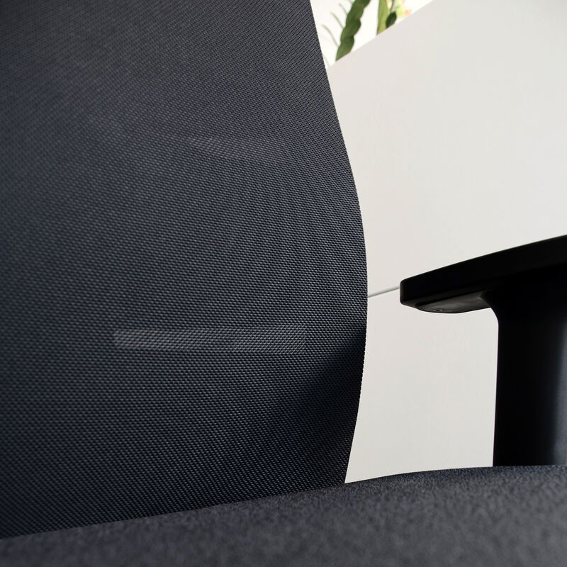2025 Silla de Oficina Ergonómica con Respaldo de Malla Agilis Matrix MT13 | Color Negro