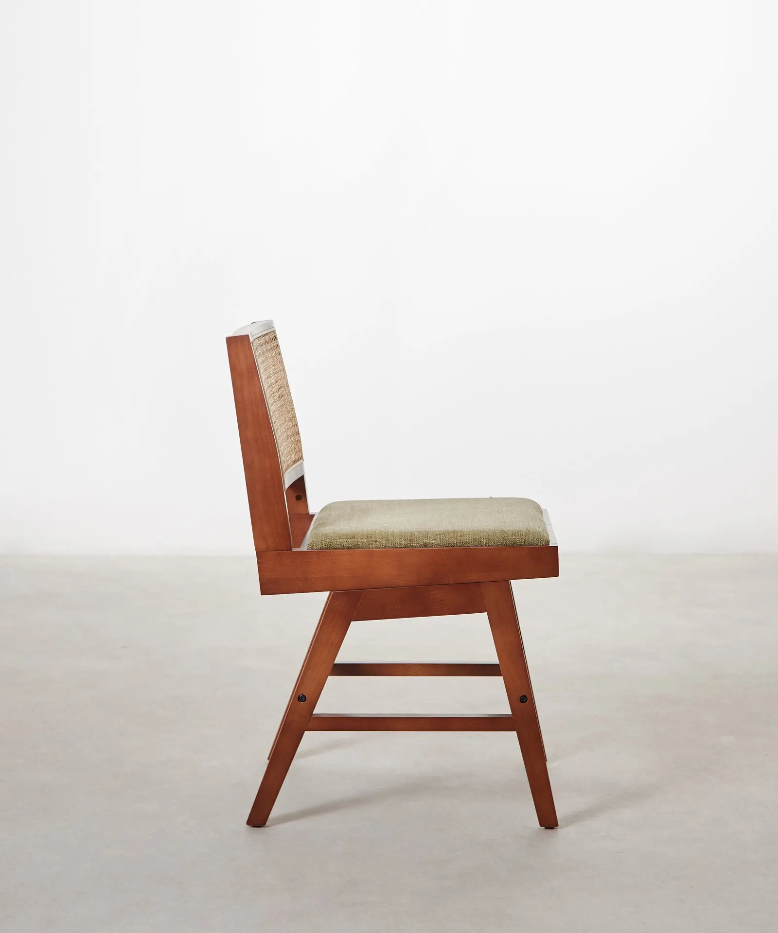 Silla de Comedor en Madera Tapizada Pauline