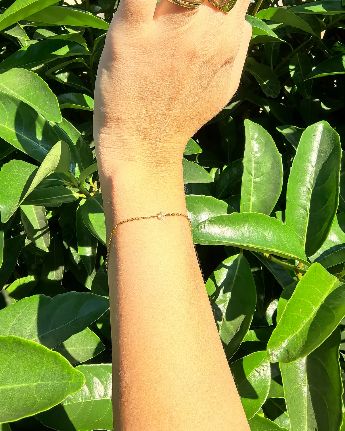 18K Gold Bezel Bracelet – Minimalist Everyday Elegance