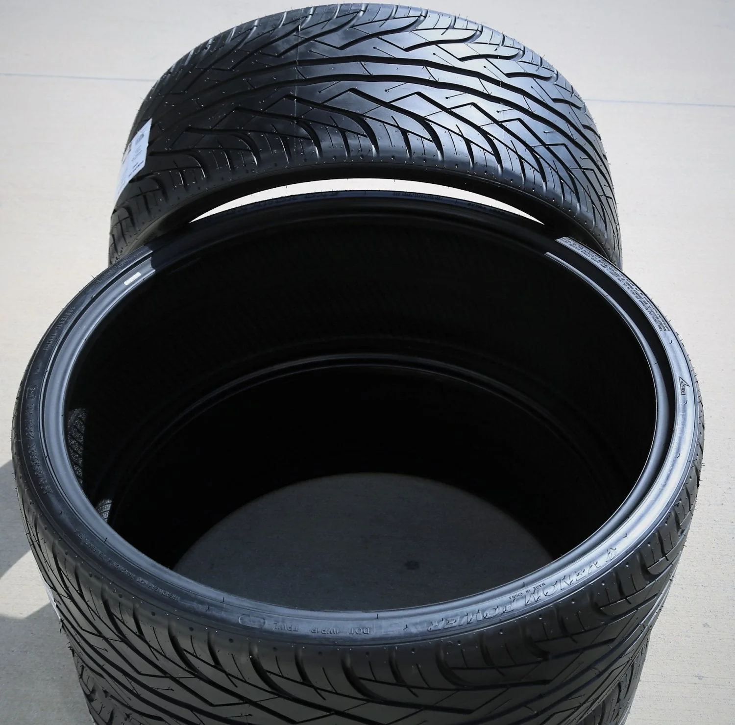 2025 Neumático Venom Power Ragnarok One 295/25R28 ZR 103W XL de Alto Rendimiento M+S
