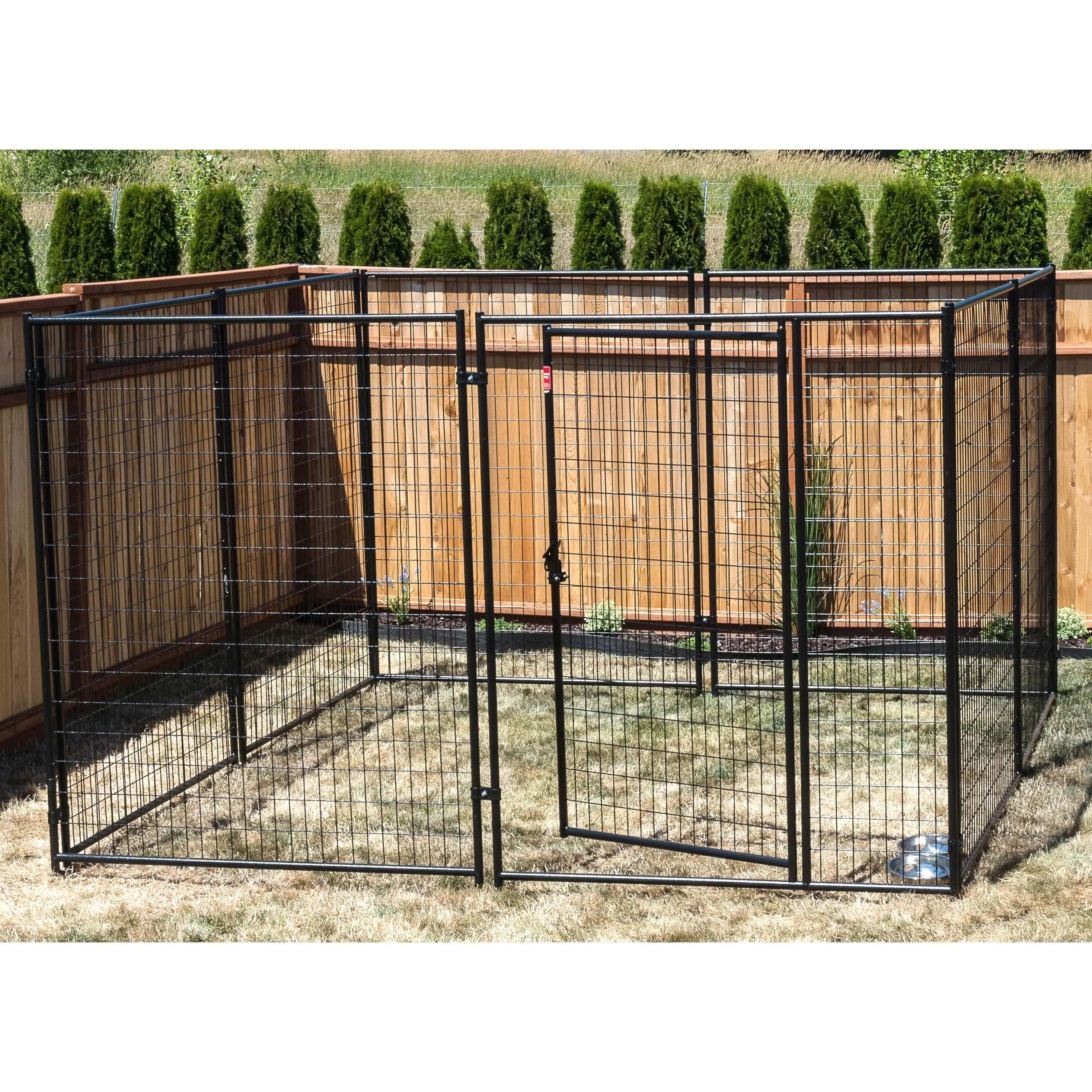Modular dog house “Lucky Dog” (1.83 m H x 3.05 m W x 3.05 m L)