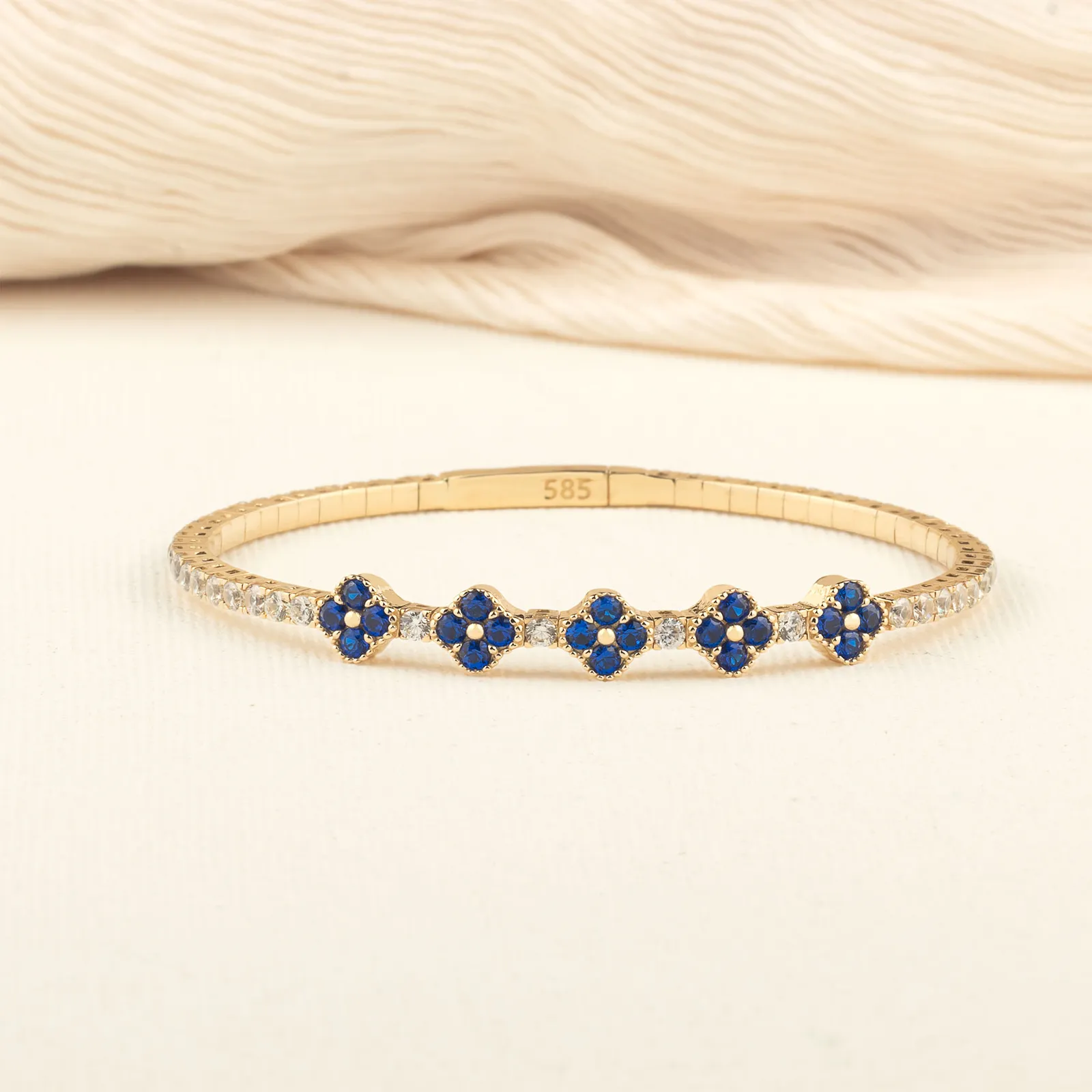 5 Sapphire Clover 18K Gold Tennis Bracelet – Moissanite Flexible Bangle