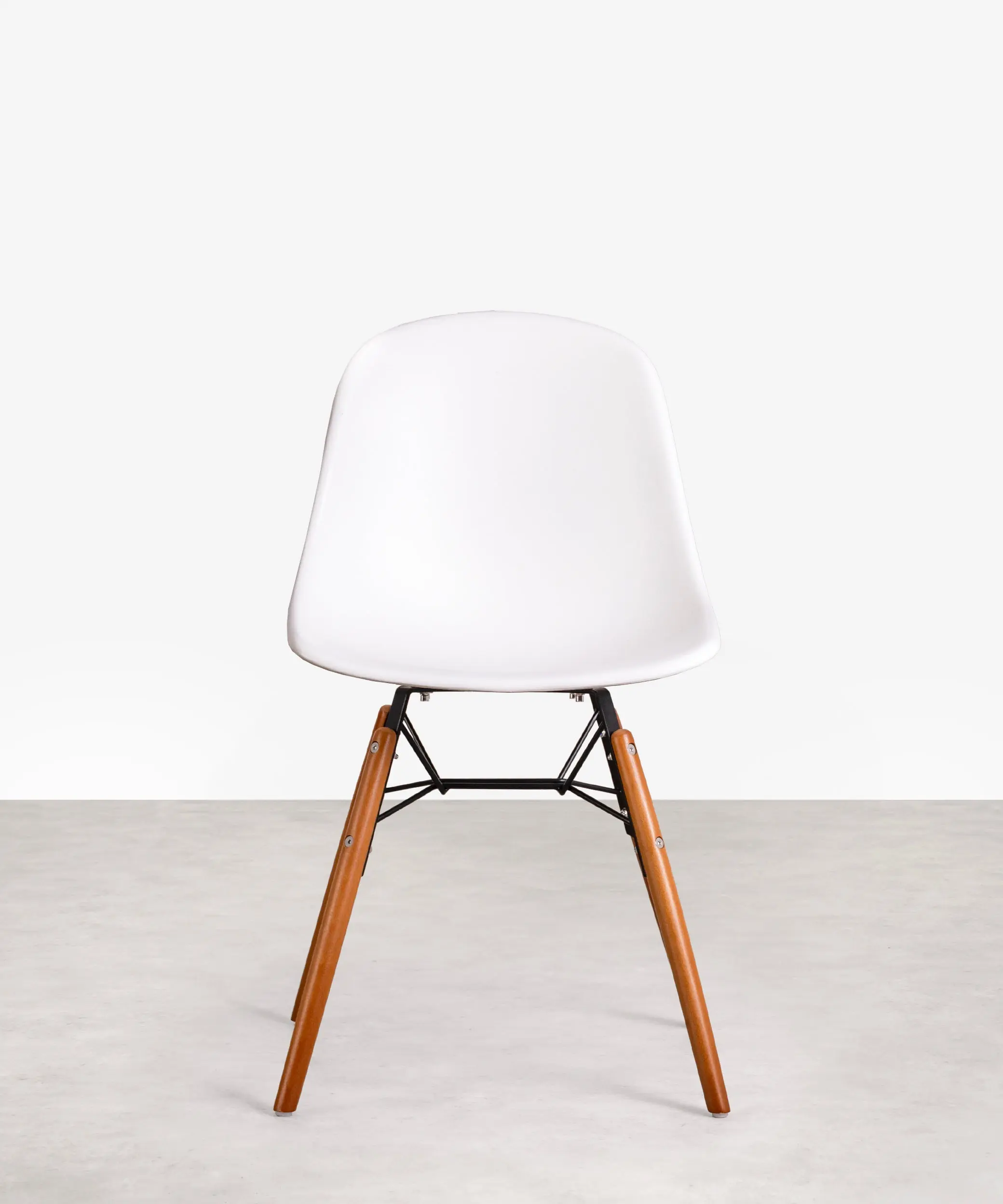 Silla de Polipropileno y Madera Elon