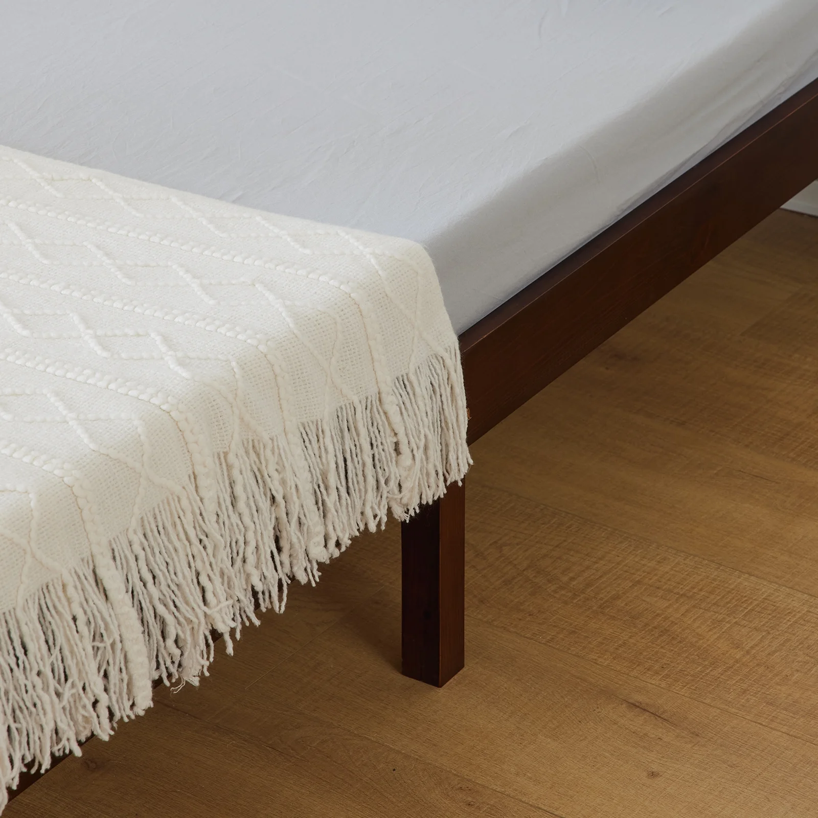 2025 Estructura de cama individual de madera con acabado marrón – diseño robusto y sencillo, 197,2 x 96,5 x 30,5 cm – ideal para habitación infantil.