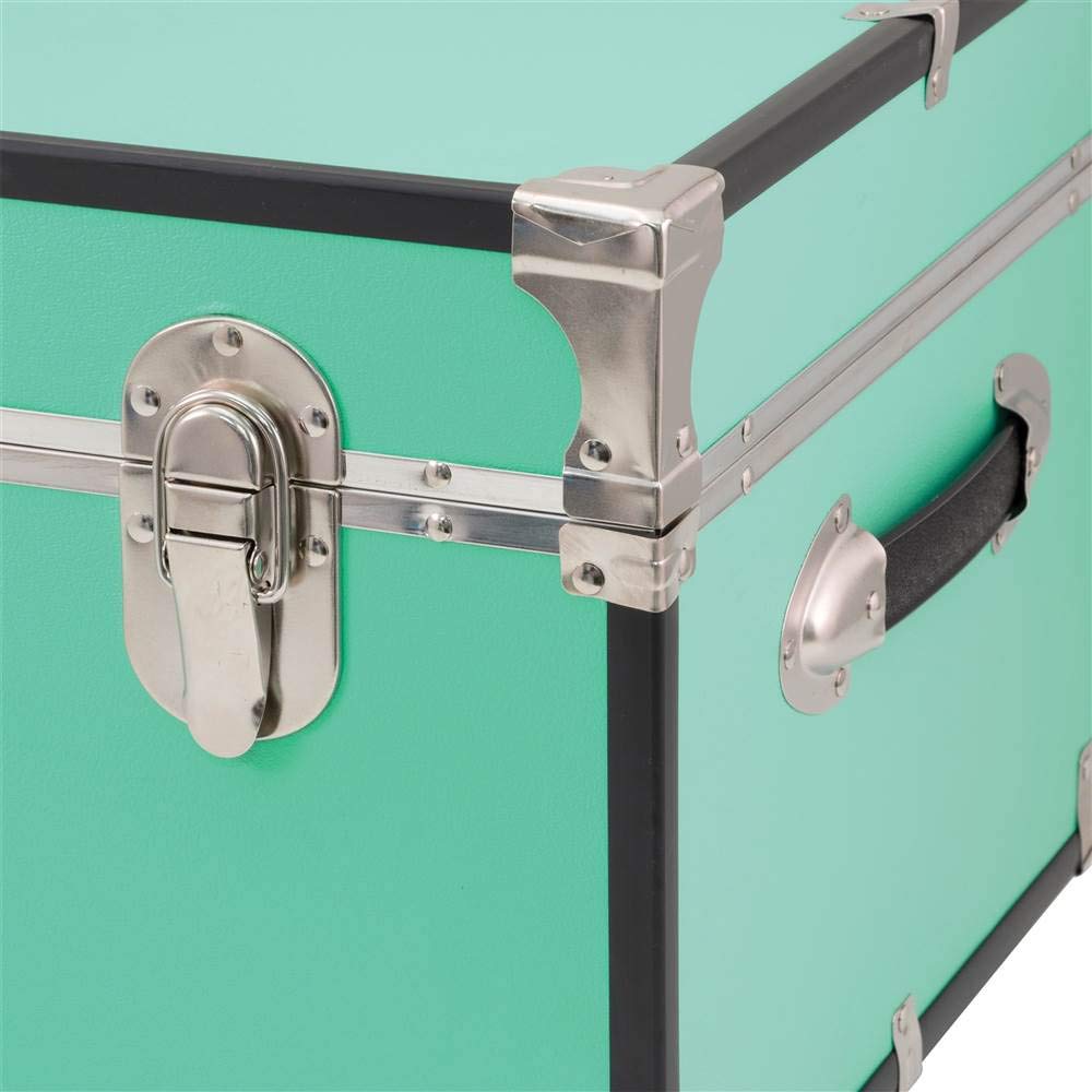 Seward Trunks Trunk Wheels Lock
