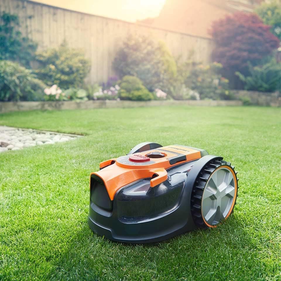 LawnMaster VBRM16 OcuMow Robotmaaier geschikt voor tot 100 m2 - Zelfrijdende robotmaaier met MX 24V 4.0Ah lithium-ionaccu Zonder draad