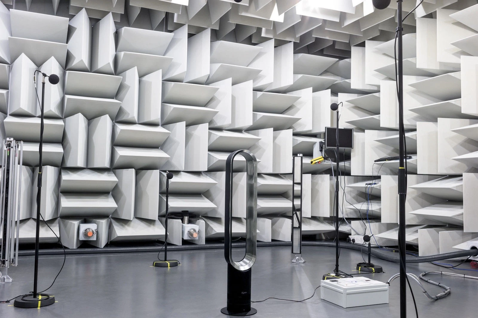 2025 Ventilador de torre Dyson AM07 blanco/plateado