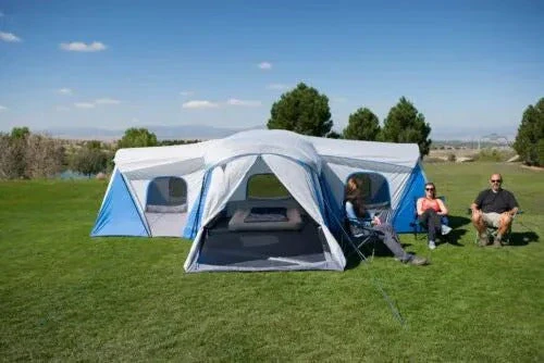 Family cabin tent for 16 people with 3 rooms and 3 entrances