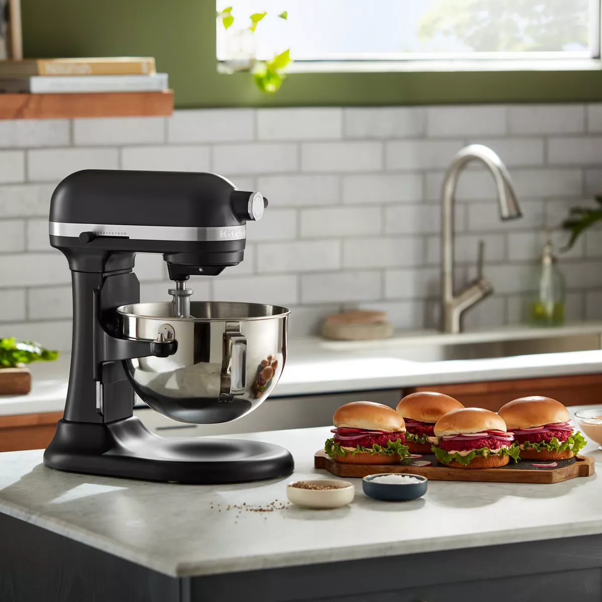 5.5 Quart Bowl-Lift Stand Mixer   Black Matte   KSM55