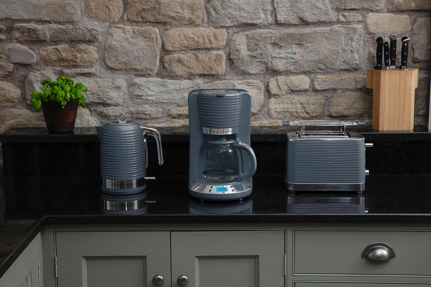 Russell Hobbs Inspire Grey Frühstückset Toaster, Wasserkocher und Kaffeemaschine
