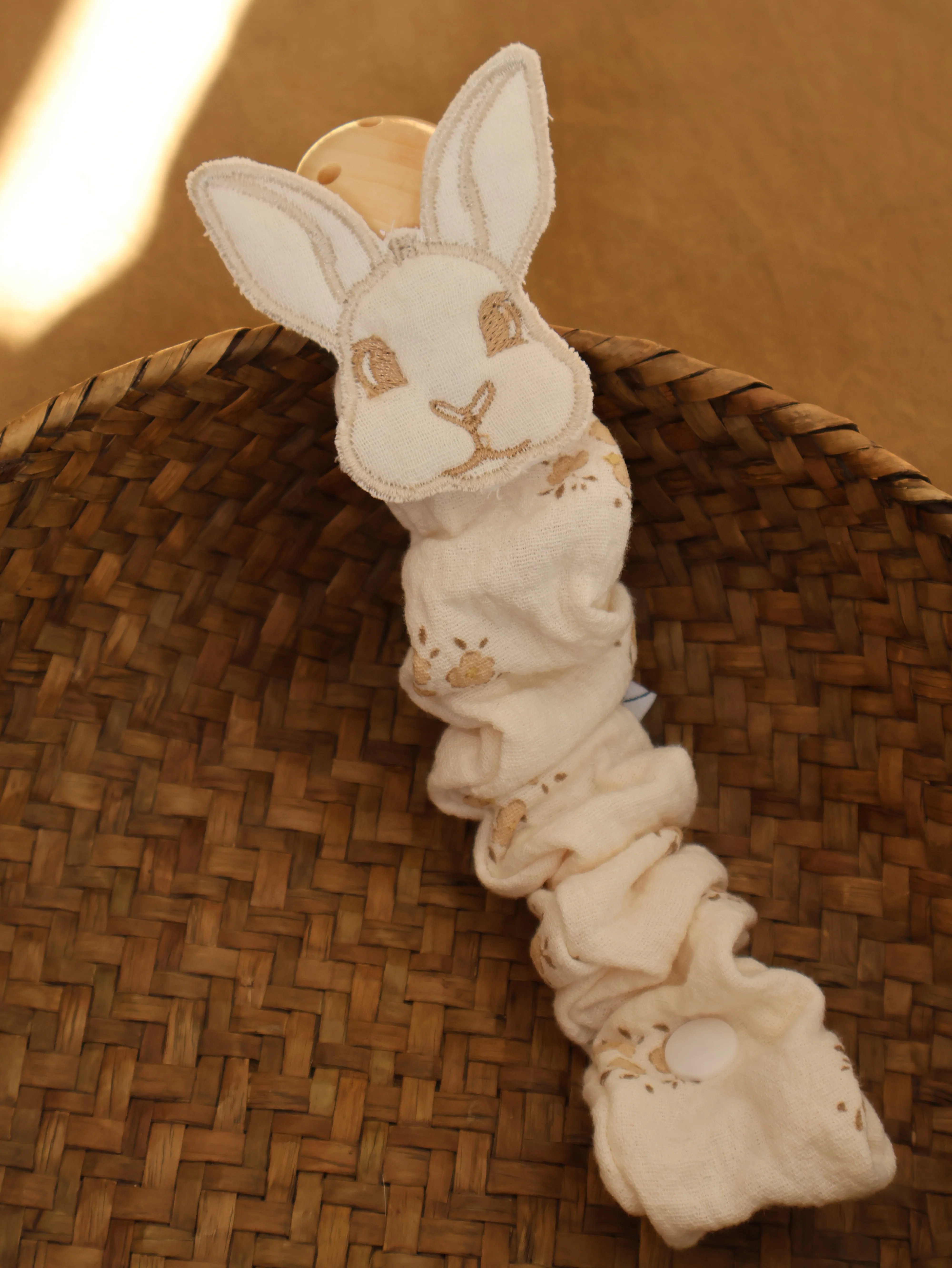 Chupetero Bordado Sia Inti Arena