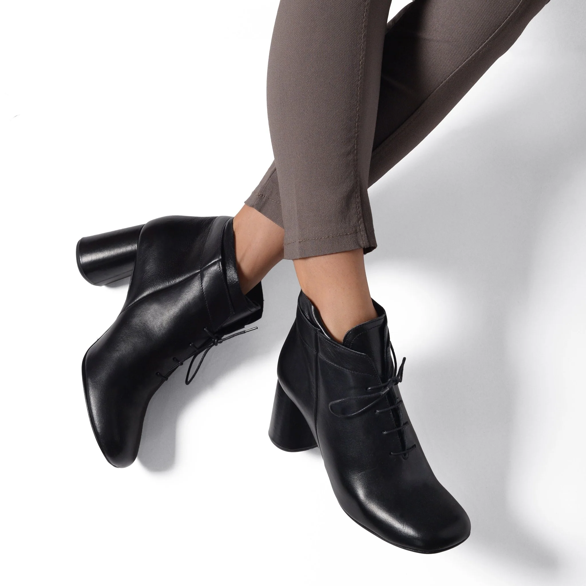 Tronchetto Charis glossy nero