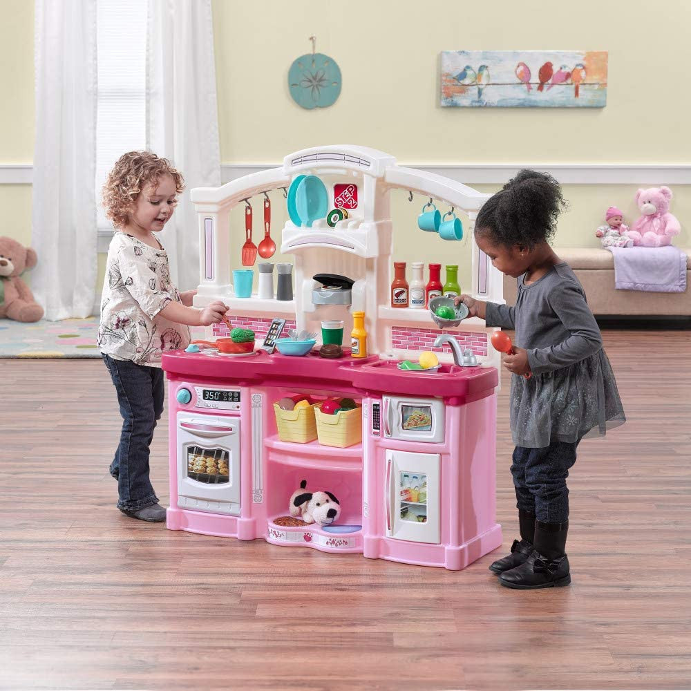 Step2 Fun With Friends Kitchen Kids Playset