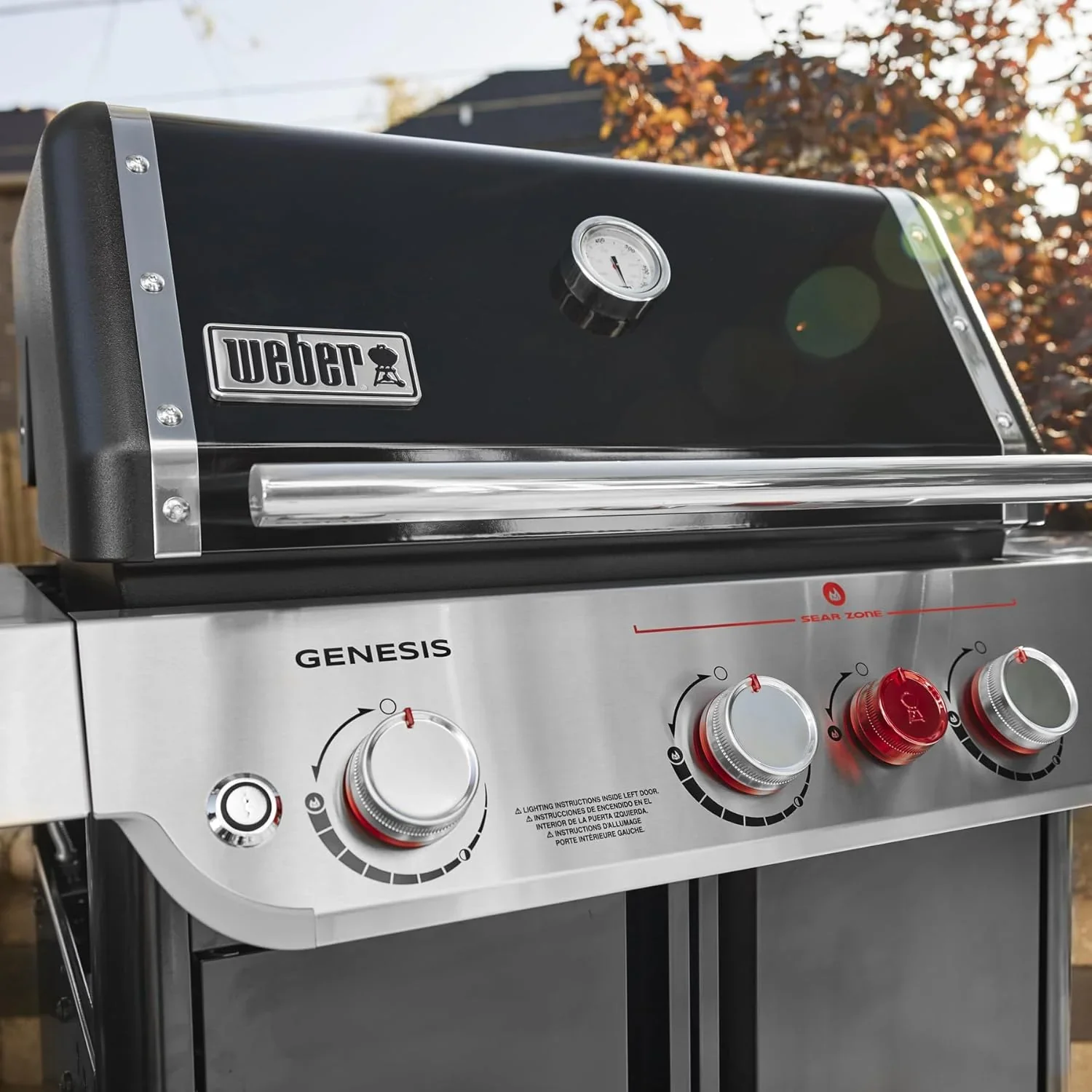 2025 Weber Genesis E-325 a gas propano, color negro