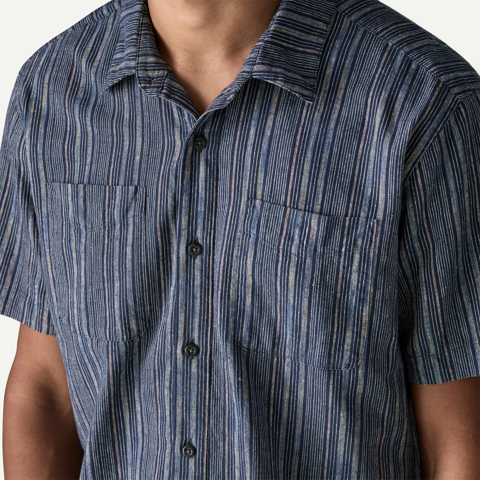M's Back Step Shirt