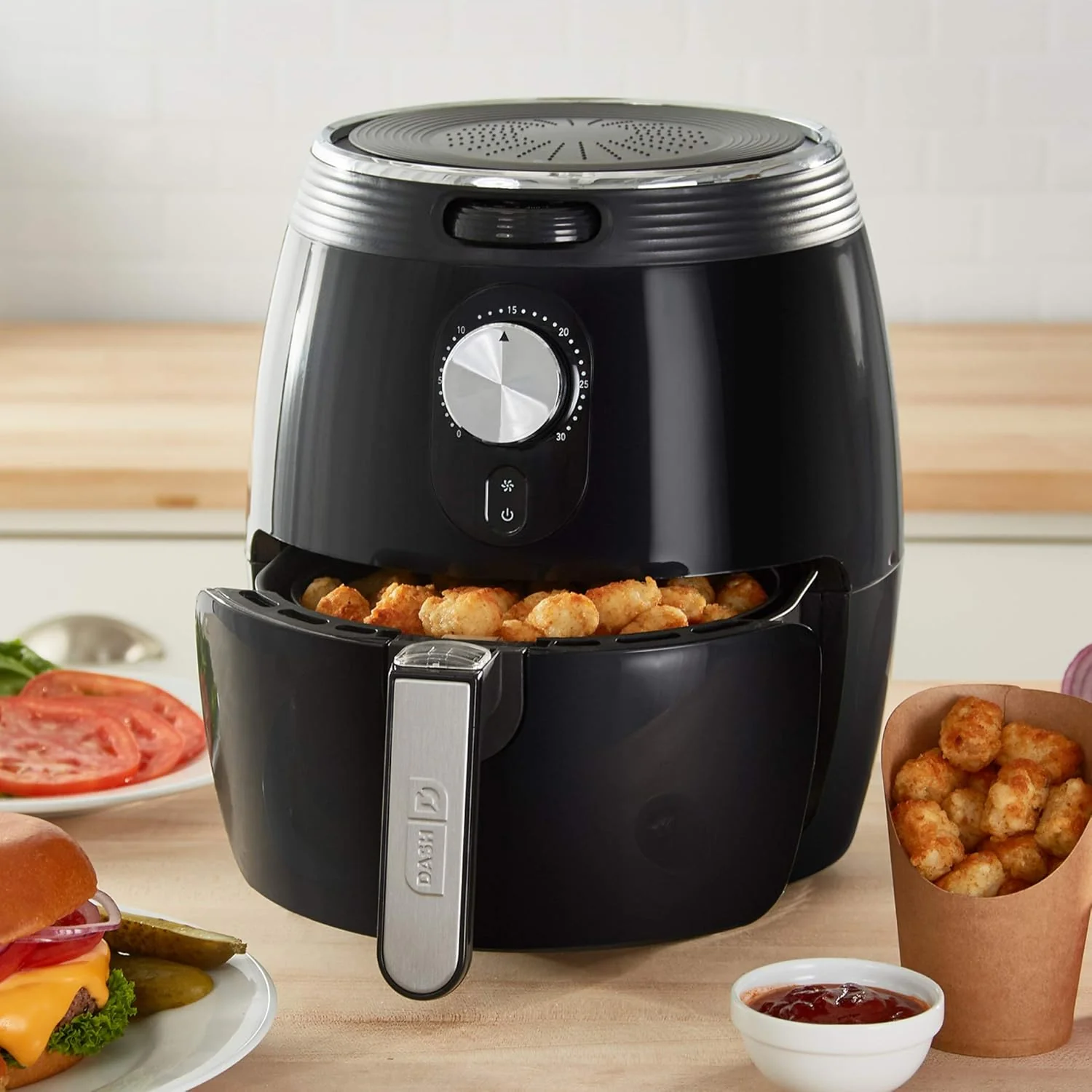 Dash Deluxe Electric Air Fryer + Oven Cooker with Temperature Control, Non-stick Fry Basket, Recipe Guide + Auto Shut off Feature, 1200-Watt, 3 Quart - Black